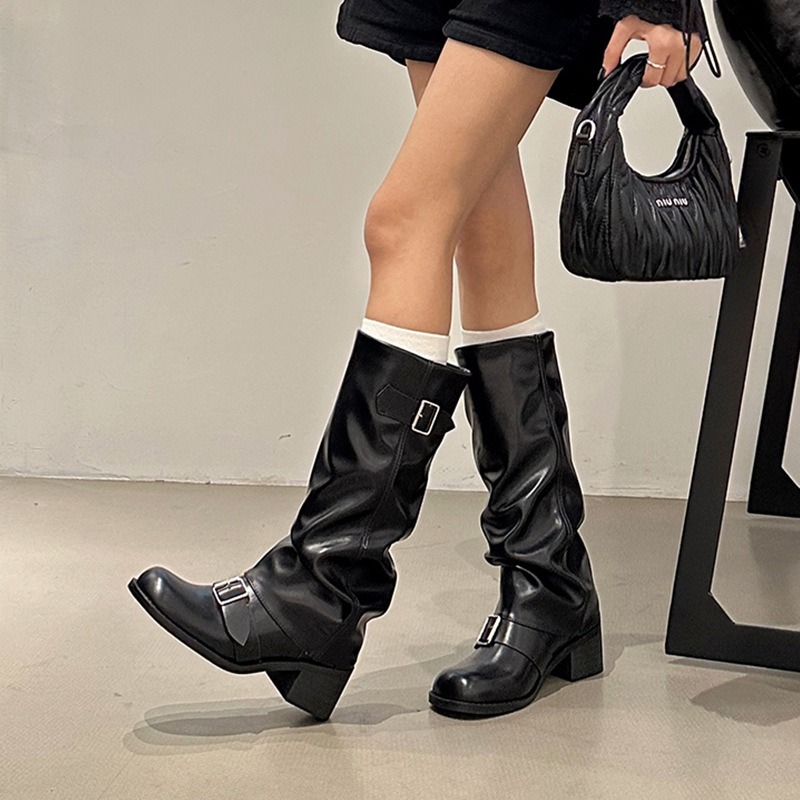 Street Fashion Trend 2025 - 2025Woman bottes genou haute plate-forme talons